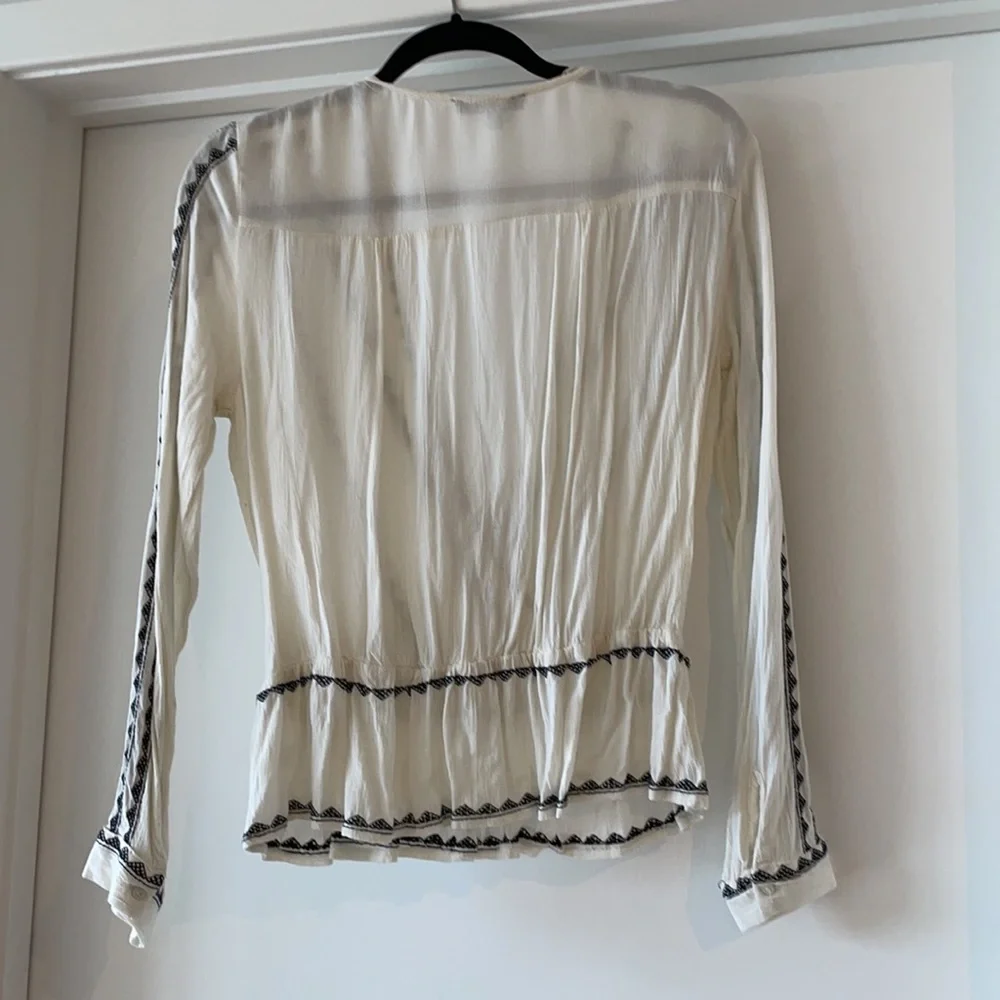 Romeo & Juliet Couture Embroidered Top - Size M - Picture 3 of 9